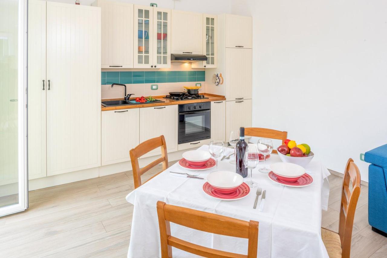 קוסטרמנו Villa Rosetta & Romeo Family Apartment מראה חיצוני תמונה