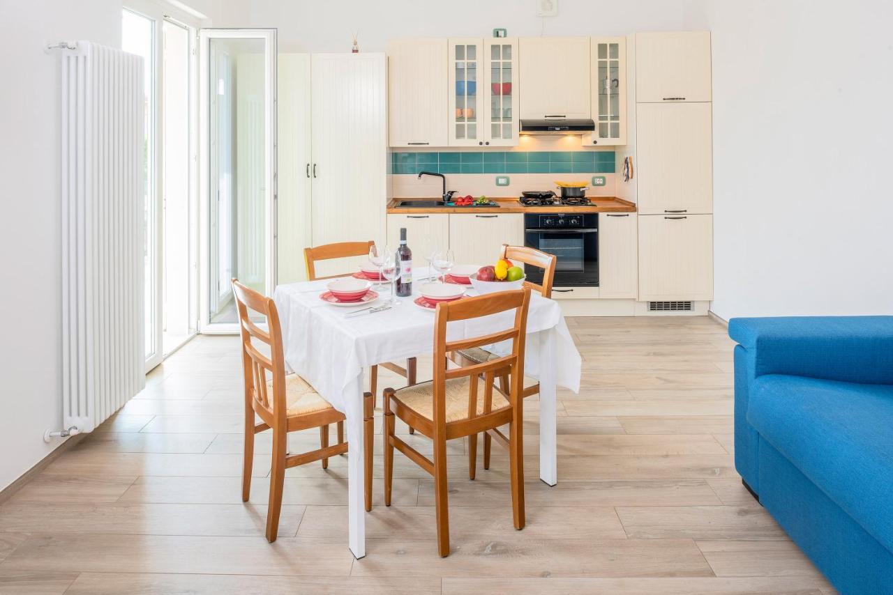 קוסטרמנו Villa Rosetta & Romeo Family Apartment מראה חיצוני תמונה